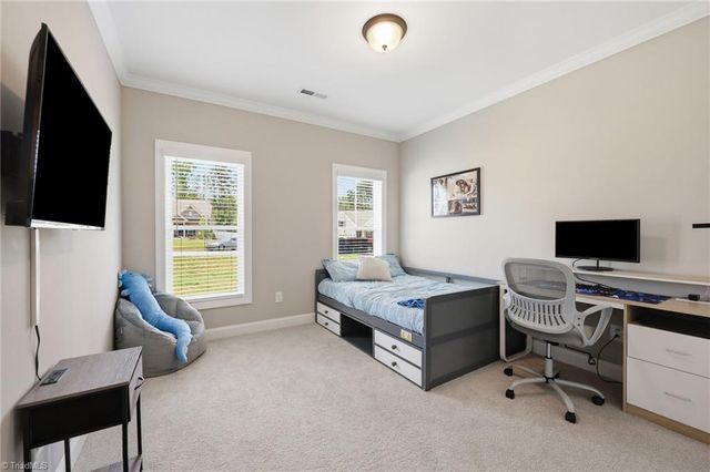 278 Vine Ridge Drive, Winston-salem, NC 27127