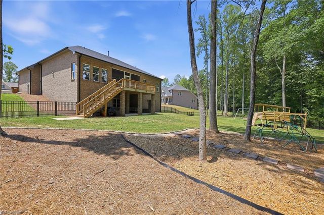 278 Vine Ridge Drive, Winston-salem, NC 27127