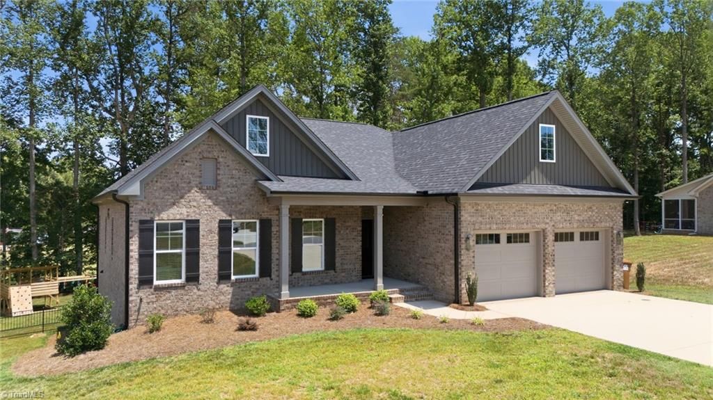 278 Vine Ridge Drive, Winston-salem, NC 27127