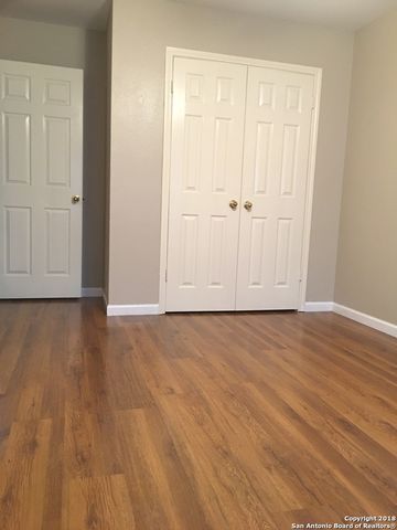 1004 Drayton, Schertz, TX 78154