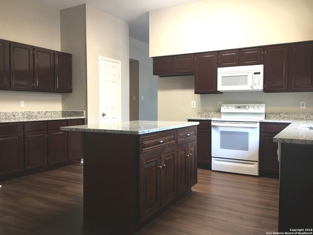 1004 Drayton, Schertz, TX 78154