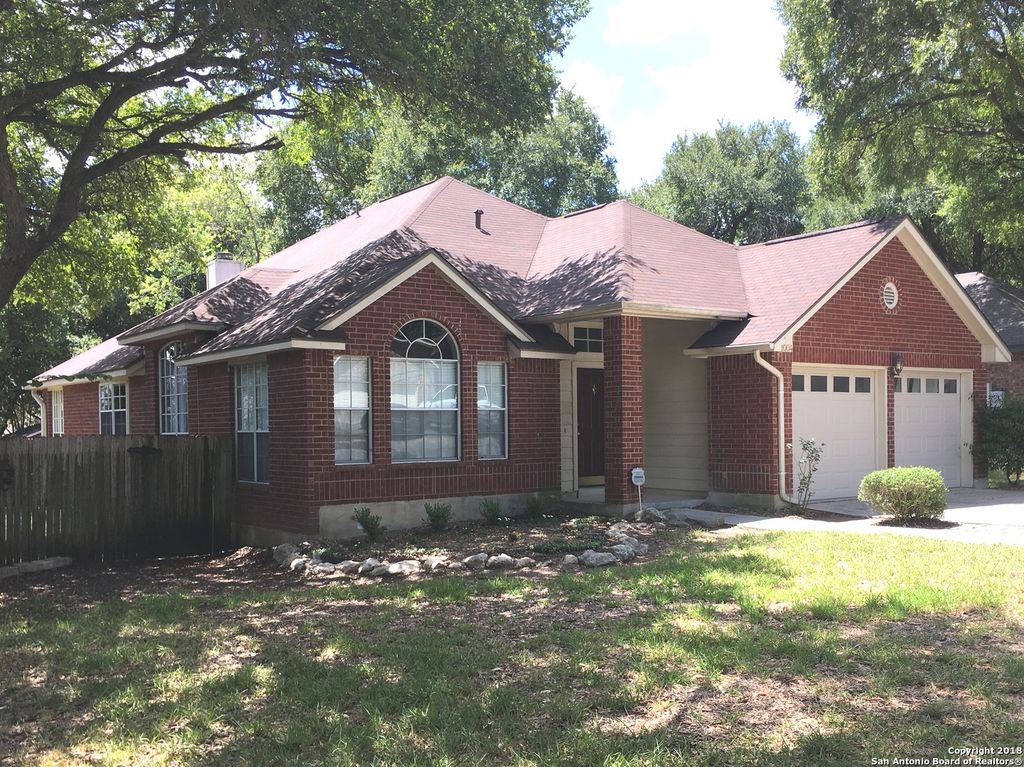 1004 Drayton, Schertz, TX 78154