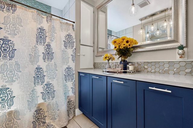 1508 San Carlos Road SW, Albuquerque, NM 87104