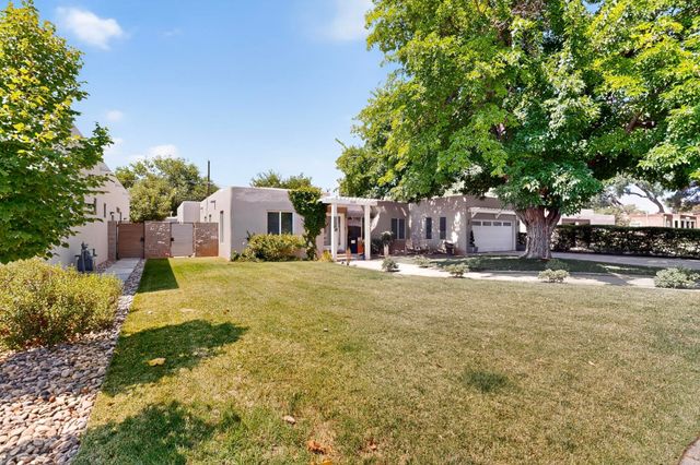 1508 San Carlos Road SW, Albuquerque, NM 87104