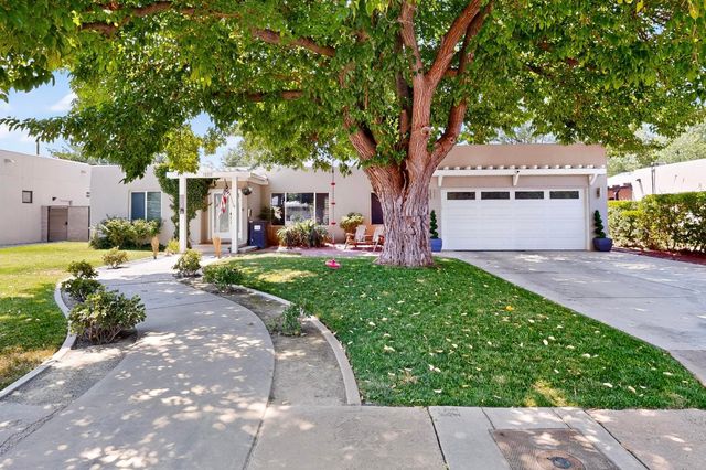 1508 San Carlos Road SW, Albuquerque, NM 87104