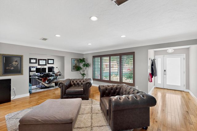 1508 San Carlos Road SW, Albuquerque, NM 87104