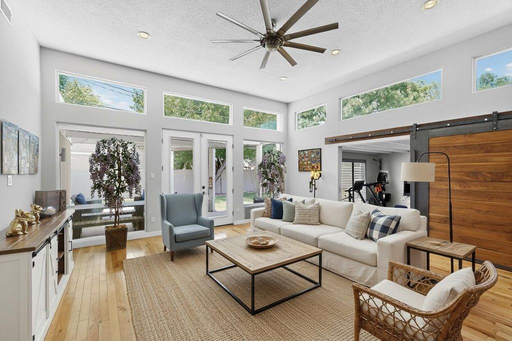 1508 San Carlos Road SW, Albuquerque, NM 87104