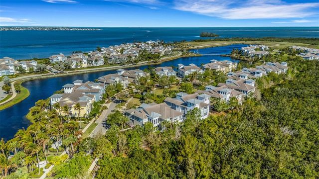 289 SAPPHIRE LAKE DRIVE 202, Bradenton, FL 34209