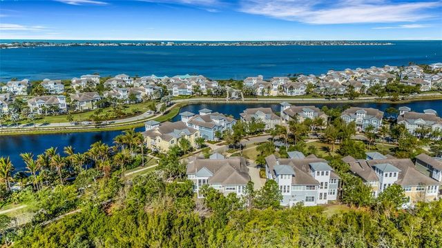 289 SAPPHIRE LAKE DRIVE 202, Bradenton, FL 34209