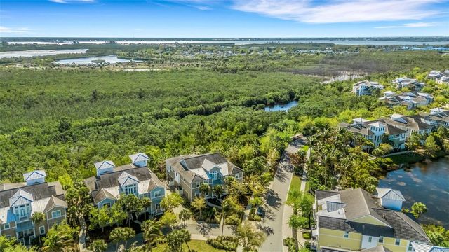 289 SAPPHIRE LAKE DRIVE 202, Bradenton, FL 34209