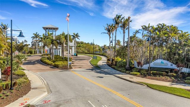289 SAPPHIRE LAKE DRIVE 202, Bradenton, FL 34209