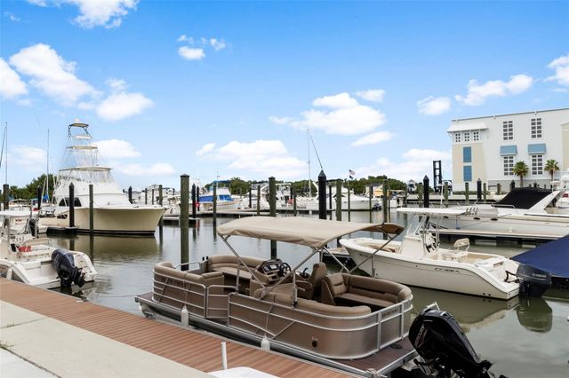 289 SAPPHIRE LAKE DRIVE 202, Bradenton, FL 34209