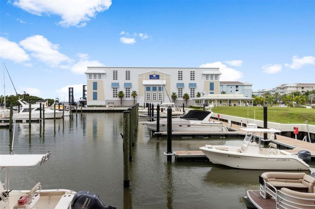 289 SAPPHIRE LAKE DRIVE 202, Bradenton, FL 34209