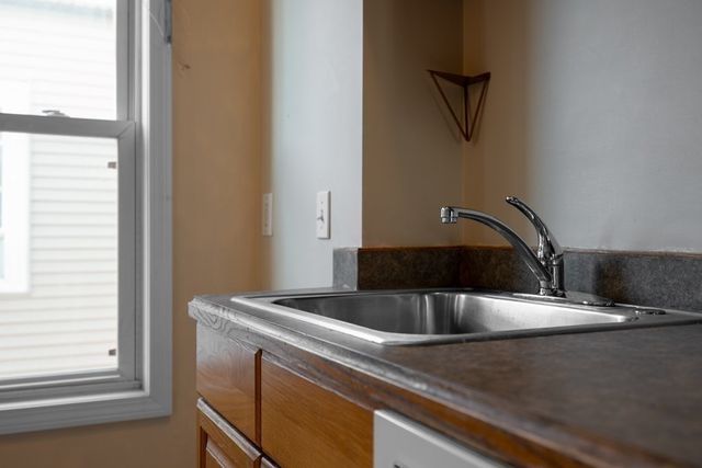 8 Speridakis Ter 1, Cambridge, MA 02139