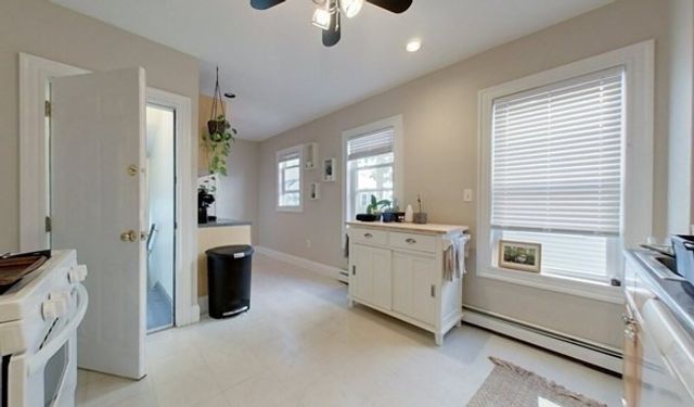 8 Speridakis Ter 1, Cambridge, MA 02139