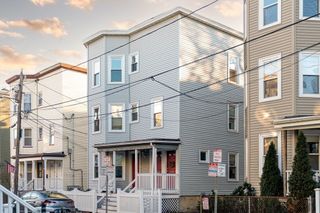 8 Speridakis Ter 1, Cambridge, MA 02139