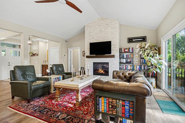 4228 Garden Oak Drive, South Bend, IN 46628