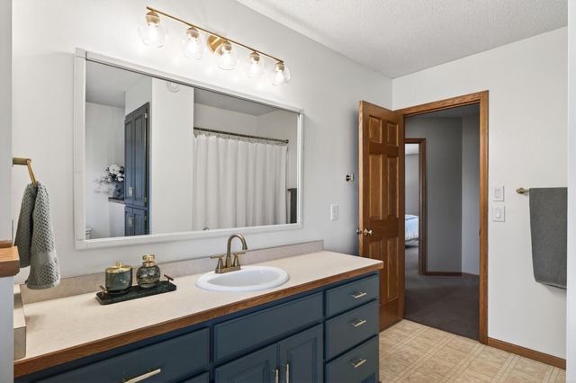 15838 Xeon Street NW, Andover, MN 55304