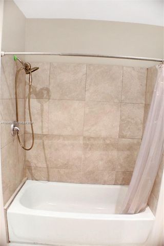 4133 SW 52nd St, Dania Beach, FL 33314