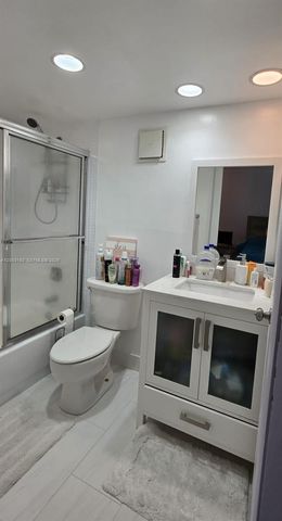 10835 SW 112th Avenue 106, Miami, FL 33176
