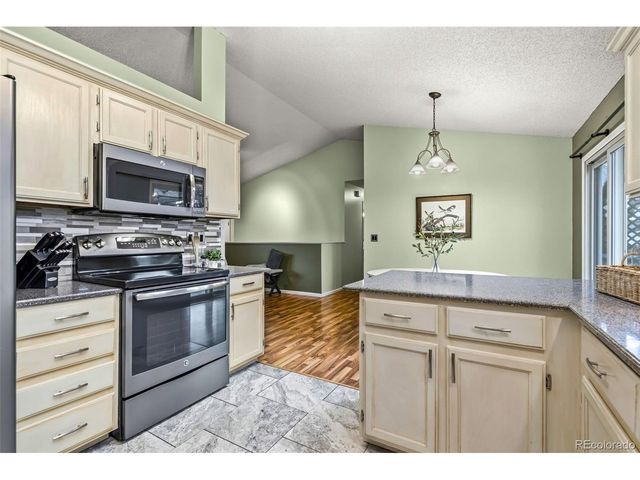 1064 S Edinburgh Dr, Loveland, CO 80537