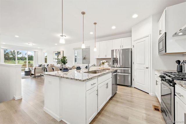 413 Overbrook Lane, Longmont, CO 80504