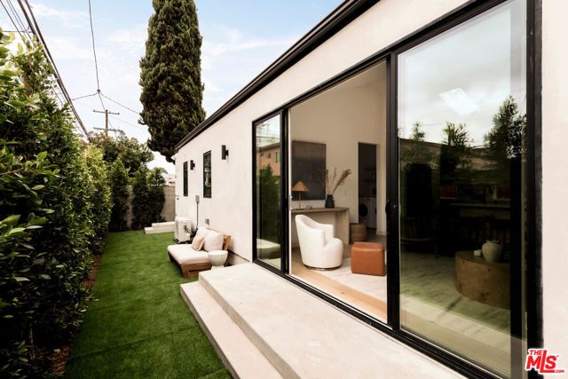 11838 Juniette, Culver City, CA 90230
