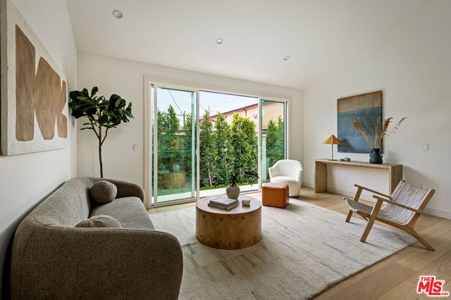 11838 Juniette, Culver City, CA 90230
