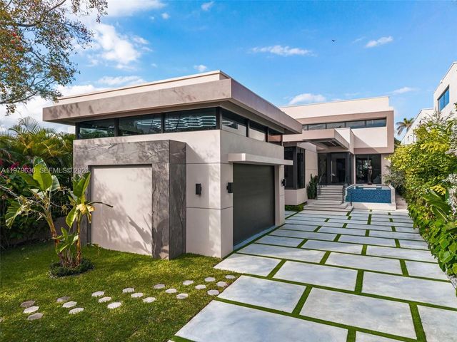 723 NE 77th St, Miami, FL 33138