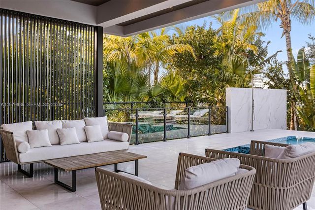 723 NE 77th St, Miami, FL 33138