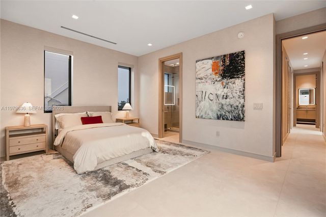 723 NE 77th St, Miami, FL 33138