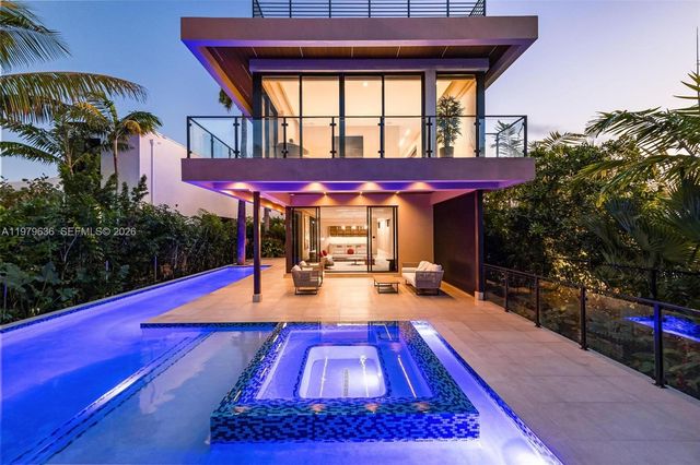 723 NE 77th St, Miami, FL 33138