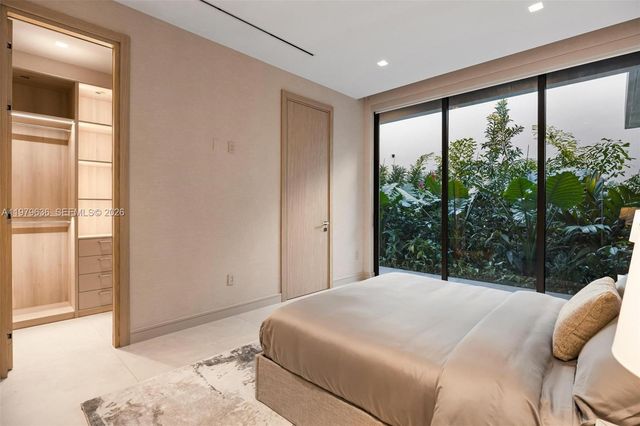 723 NE 77th St, Miami, FL 33138