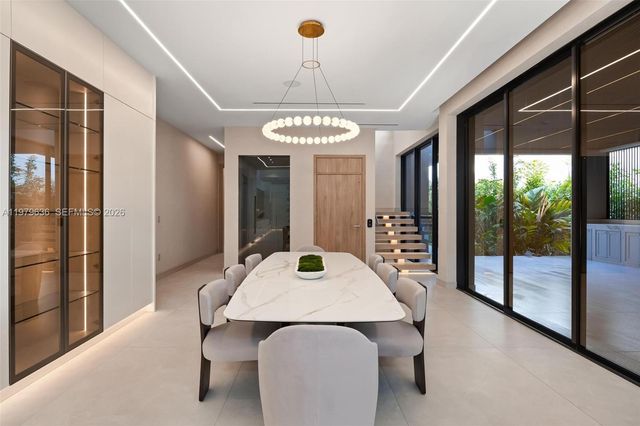 723 NE 77th St, Miami, FL 33138