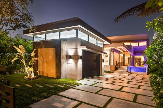 723 NE 77th St, Miami, FL 33138