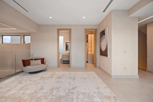 723 NE 77th St, Miami, FL 33138