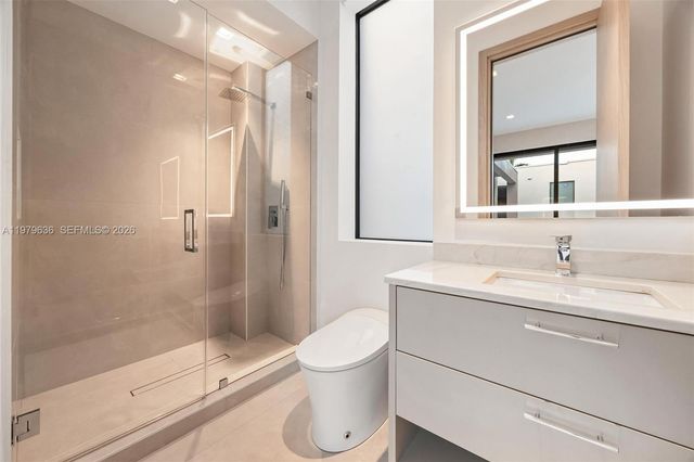 723 NE 77th St, Miami, FL 33138