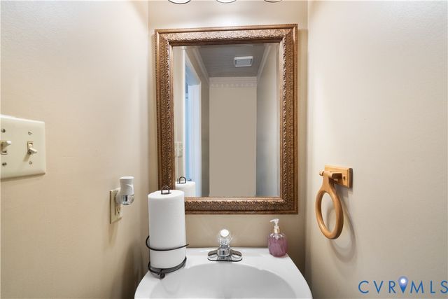 11218 W Providence Rd, Chesterfield, VA 23236