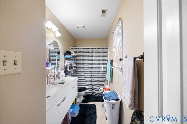 11218 W Providence Rd, Chesterfield, VA 23236