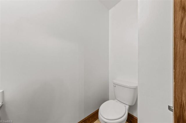 1746 Taylors Creek Drive, Asheboro, NC 27205