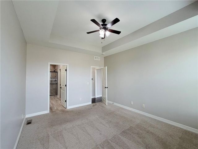 1029 NE Copperwood Drive, Lee's Summit, MO 64086