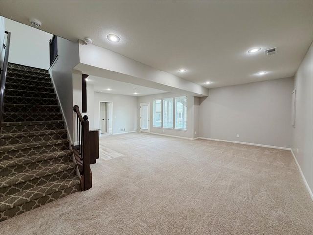 1029 NE Copperwood Drive, Lee's Summit, MO 64086