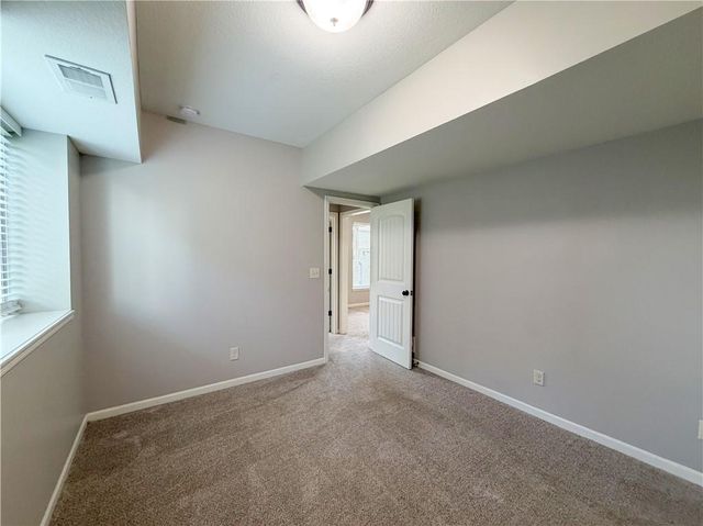 1029 NE Copperwood Drive, Lee's Summit, MO 64086