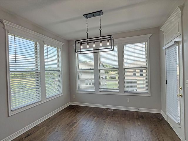 1029 NE Copperwood Drive, Lee's Summit, MO 64086