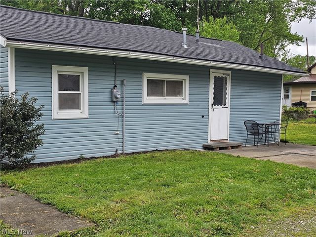 1424 4th Street, Lakemore, OH 44250