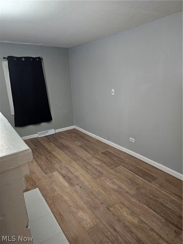 1424 4th Street, Lakemore, OH 44250