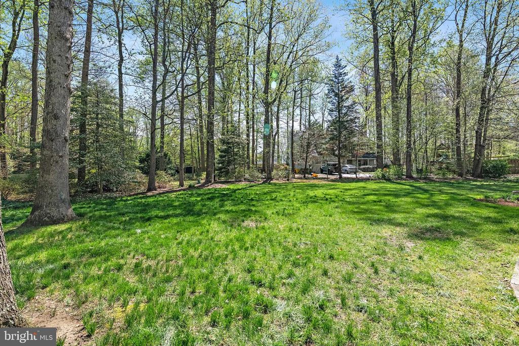 Image 4 of property listing at 1788 ROCHESTER ST #1B, Crofton, MD 21114