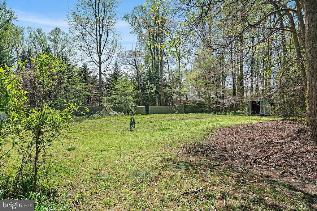 Image 7 of property listing at 1788 ROCHESTER ST #1B, Crofton, MD 21114