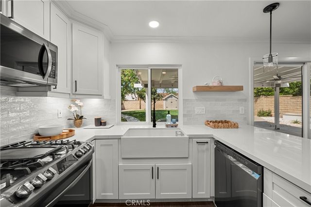 25523 Norfork Place, Saugus, CA 91350