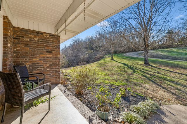 411 Mountain View Dr, Pulaski, TN 38478